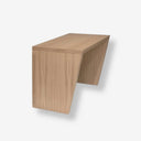 escritorio de madera clara de roble minimalista