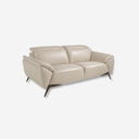 sofá de lujo color beige claro con tapizado en piel, brazos ergonómicos y estructura metálica negra