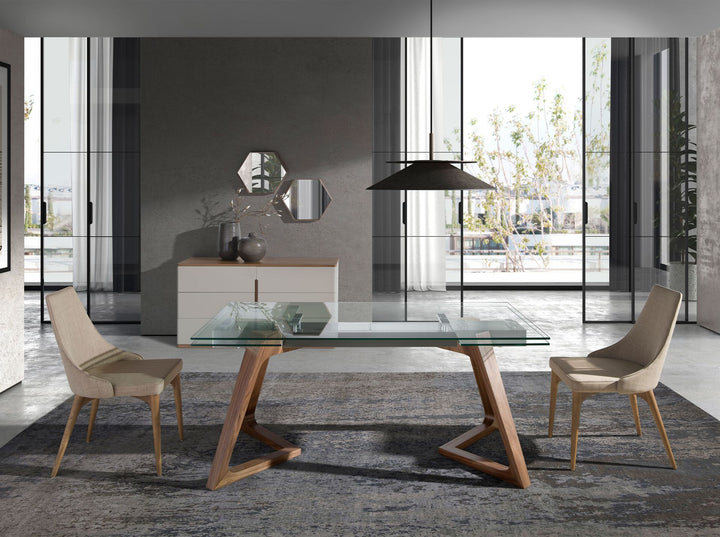 Mesa comedor extensible rectangular cristal templado y nogal en ambiente decorado