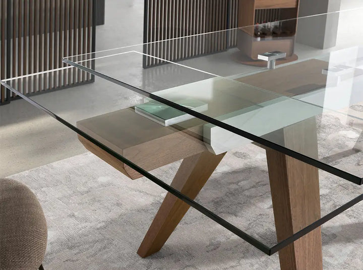 Rectangular extendable dining table with tempered glass and walnut