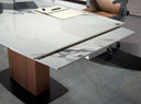 Mesa comedor extensible ovalada barril mármol porcelánico y nogal