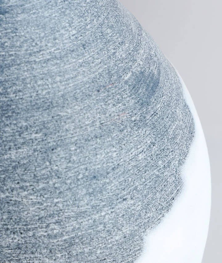 JARRÓN DECORATIVO KONO VIDRIO BLANCO Y AZUL - Jarrones y centros - El Workshop - vidrio