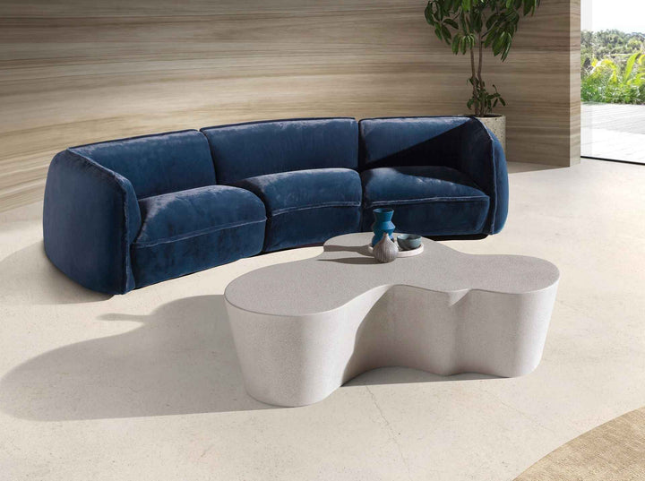 Mesa centro forma orgánica fibra de vidrio epoxi arena