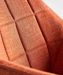 Silla OSIDDA  patas de madera negra y tapizado naranja