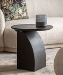 Mesa auxiliar ANNIKA de madera negra artesanal