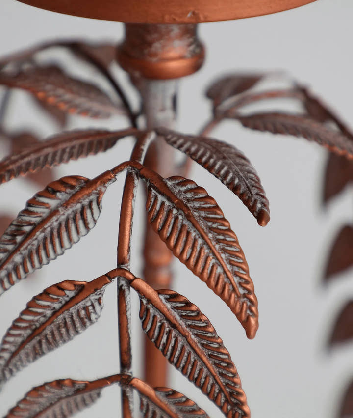 Candelabro PALMERA LUCERNA de metal color cobre - Portavelas y velas - El Workshop - hierro