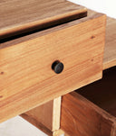 Mesita de noche AKVIRAN de madera natural estilo rústico