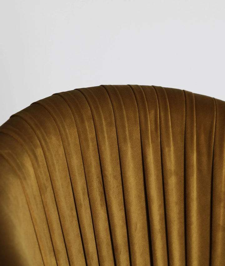 Taburete ALGIO tapizado en terciopelo ocre