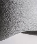 LÁMPARA DE TECHO TAVIRA PEQUEÑA de cemento de resina gris con textura rugosa