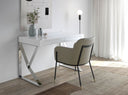 Bureau van wit hout en chroomstaal