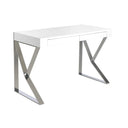 Bureau van wit hout en chroomstaal