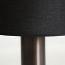 Lámpara de mesa de acero en color negro KLAHE