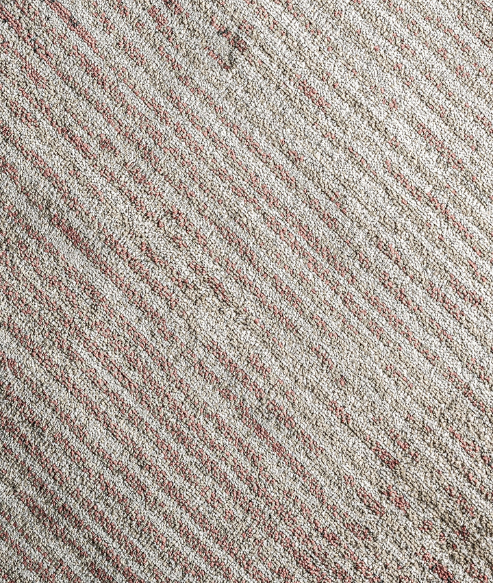 Alfombra Ilse de estilo moderno en ambiente decorado (2)