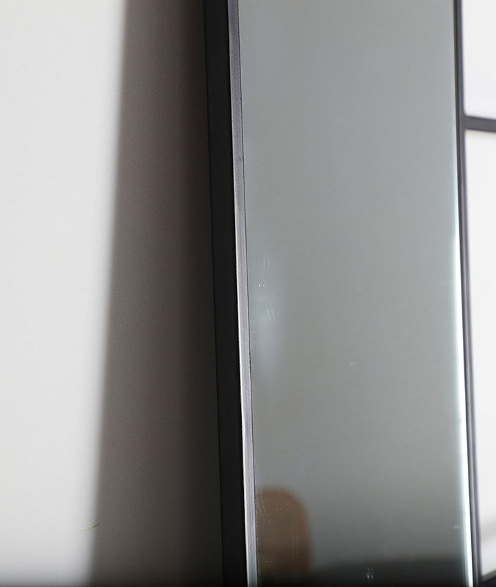 Ezequiel Mirror