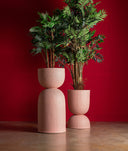 MACETA NIVOR ROSA GRANDE en ambiente decorado (3)