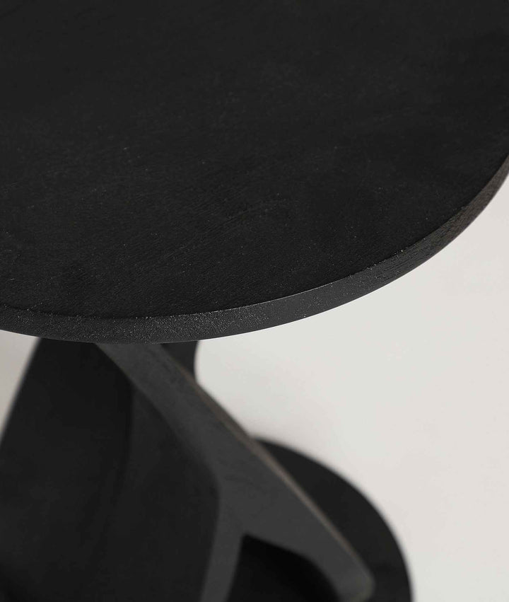 Mesa Auxiliar Nieul de estilo contemporáneo