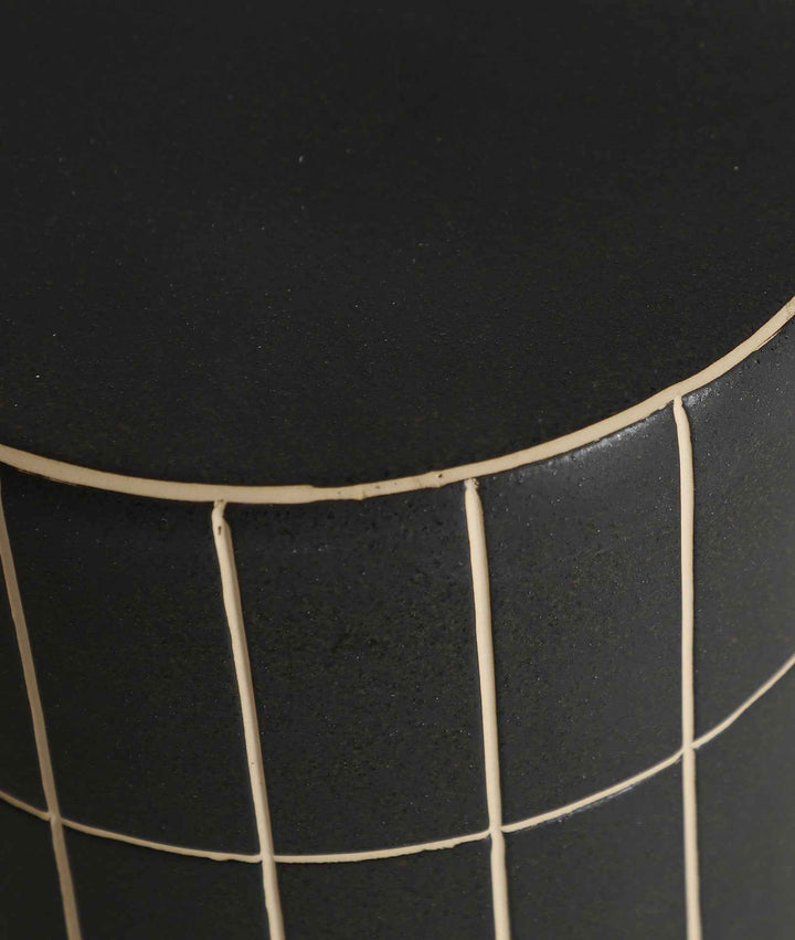 Mesa Auxiliar Tank de estilo contemporáneo
