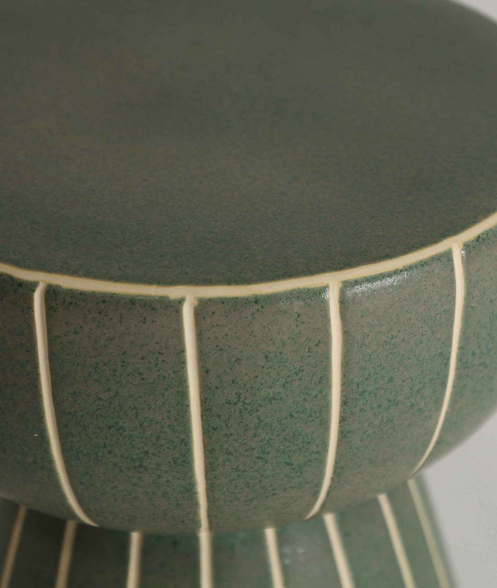 Mesa Auxiliar Tank de estilo contemporáneo