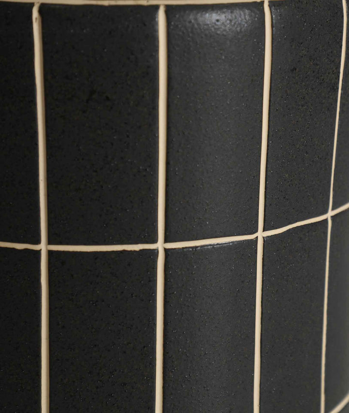 Mesa Auxiliar Tank de estilo contemporáneo