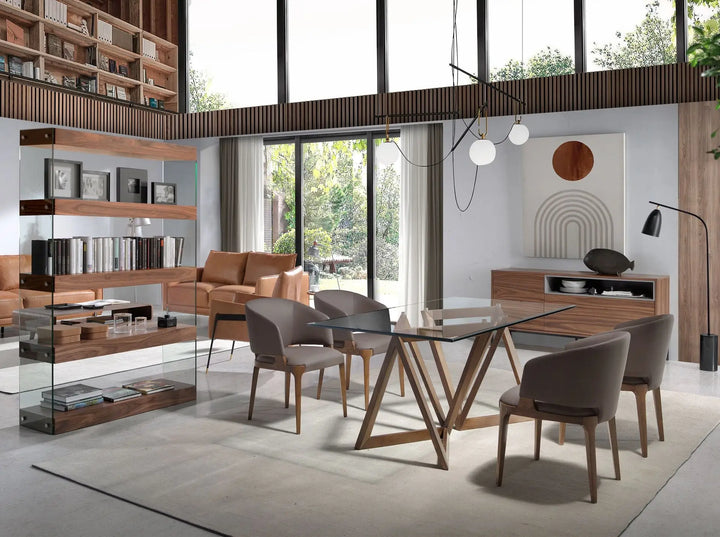 Donkere nertsenleren stoel