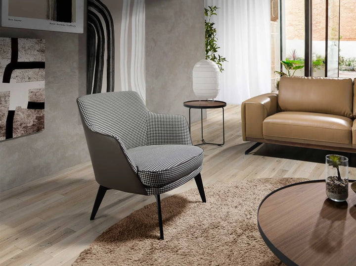 Sillón tela blanco y negro y polipiel marrón chocolate