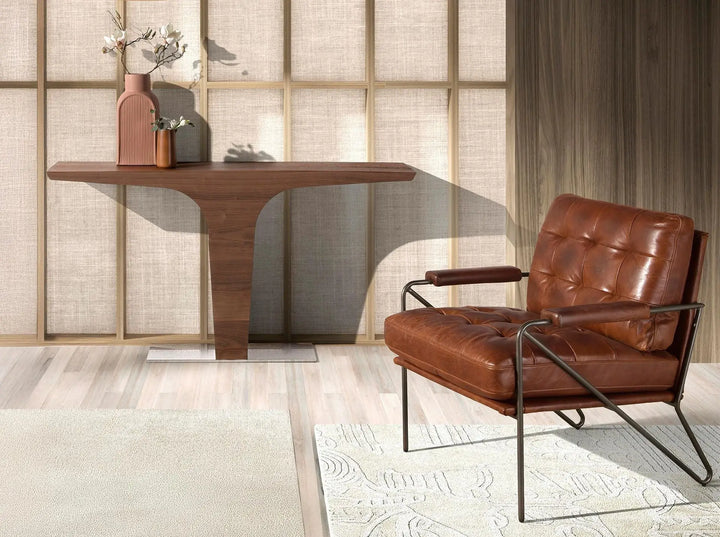 Sillón piel marrón coñac en ambiente decorado (2)
