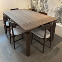 Maki dining table