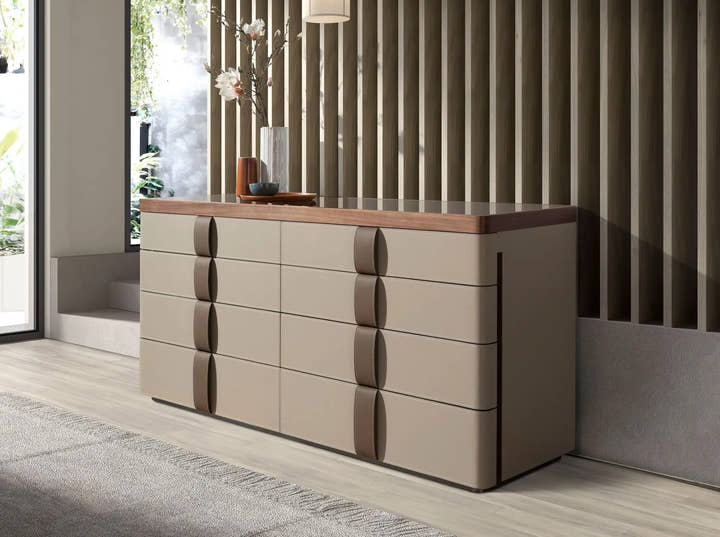 Cómoda piel, nogal, base acero pulido y tapa de cristal fumé marrón - Cómoda - El Workshop - 