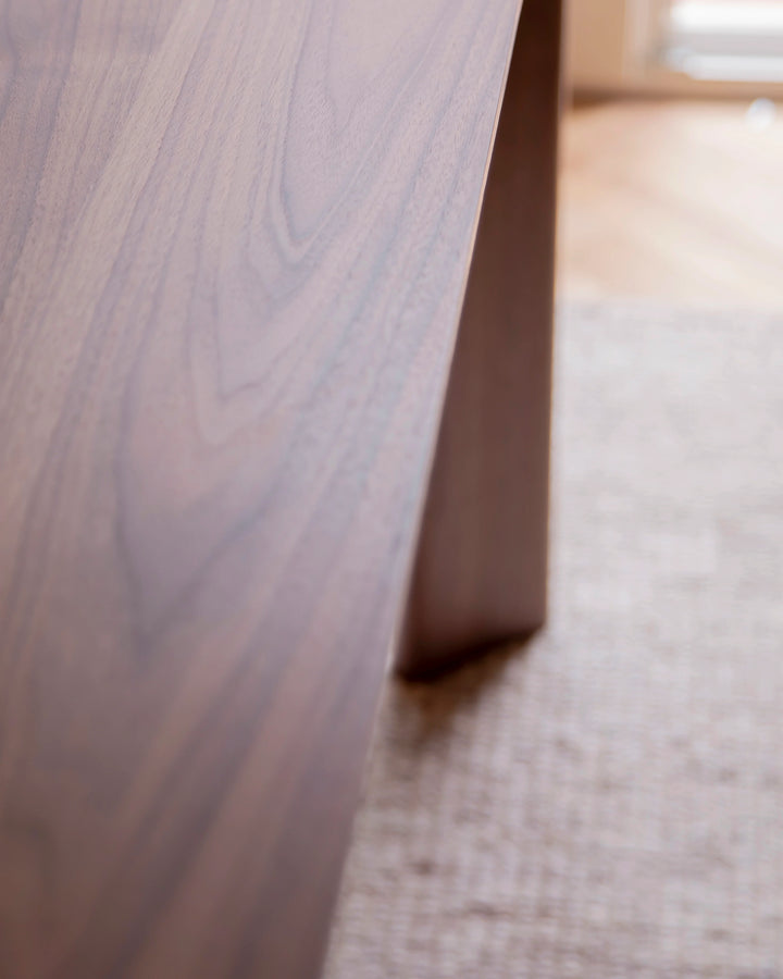 Mesa de comedor Diferentes en roble