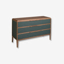 Cómoda de diseño moderno con estructura de PVC color verde oscuro y unas originales patas de madera chapada en nogal natural.