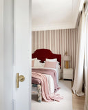 Mari nightstand