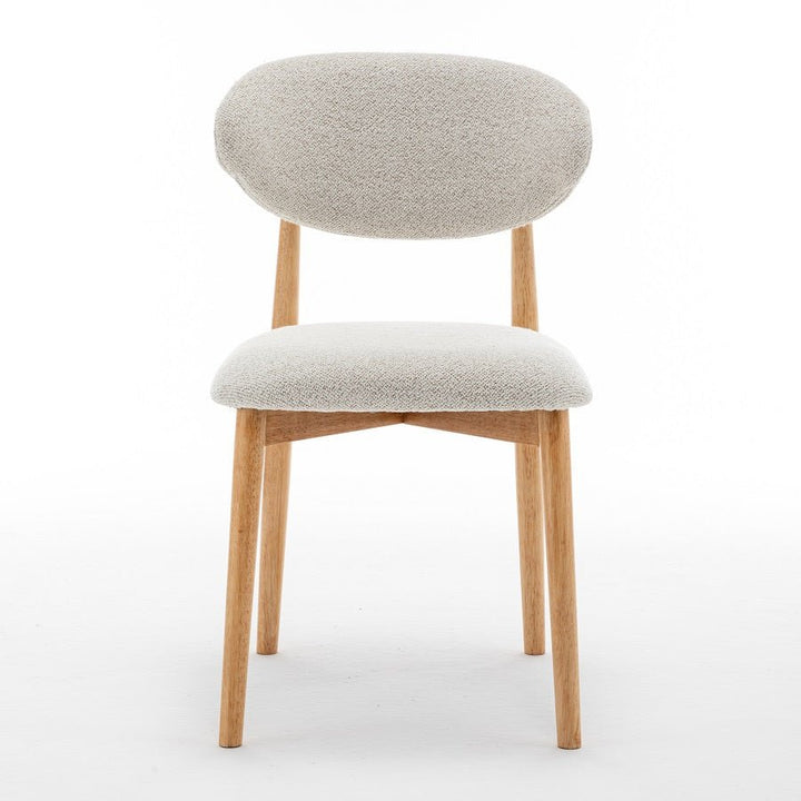 Silla tela sobre fondo gris de estudio