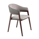 Silla con reposabrazos de diseño moderno con asiento tapizado en tela color gris y respaldo tapizado en polipiel color visón oscuro. 
