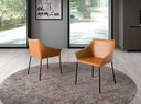 Silla de diseno moderno con asiento y respaldo tapizados en polipiel color marron y elegante