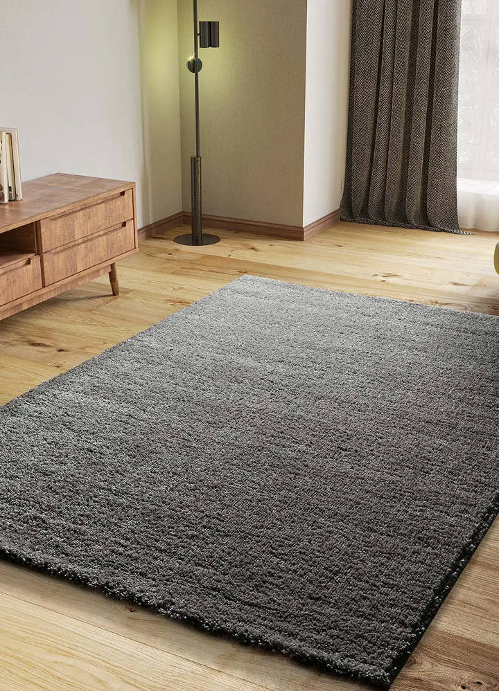 ALFOMBRA ATLAS LISO DE ESTILO SHAGGY EN COLOR ANTRACITA - Alfombras - El Workshop-120 x 60 x 2.5 cm