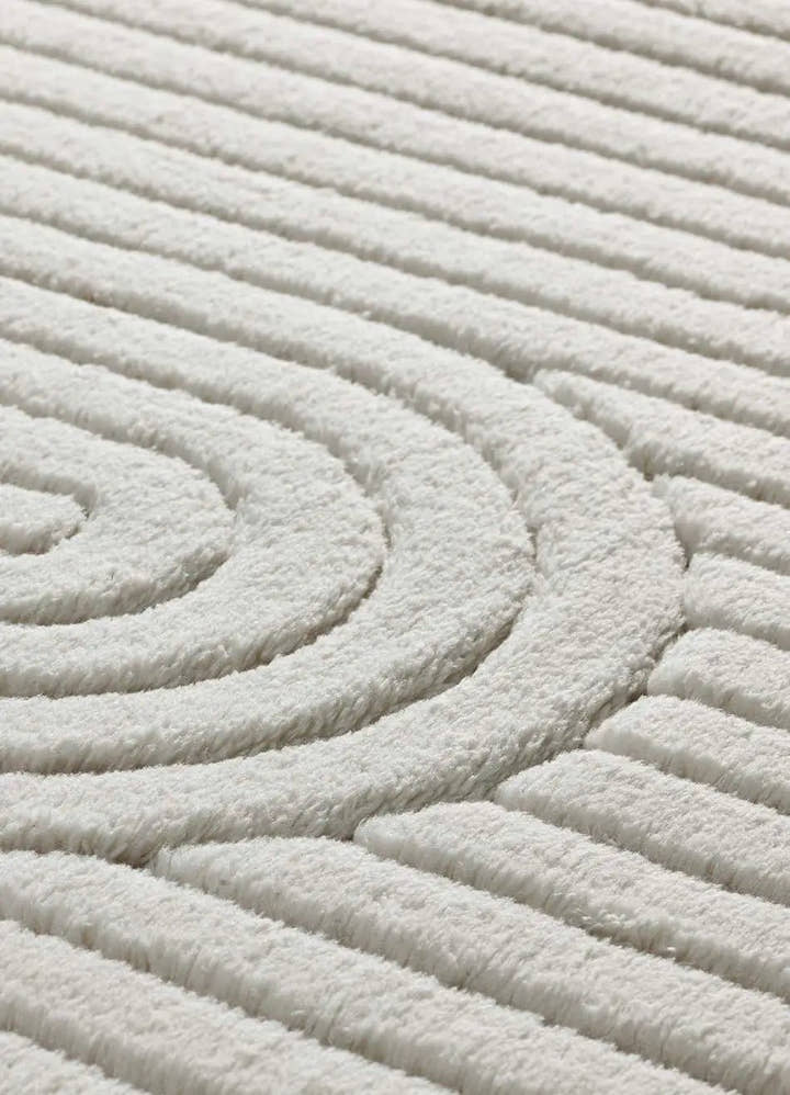 ALFOMBRA ESTILO 23062 DE ESTILO GEOMÉTRICO CON RELIEVE EN COLOR CREMA - Alfombras - El Workshop-110 x 60 x 1.2 cm