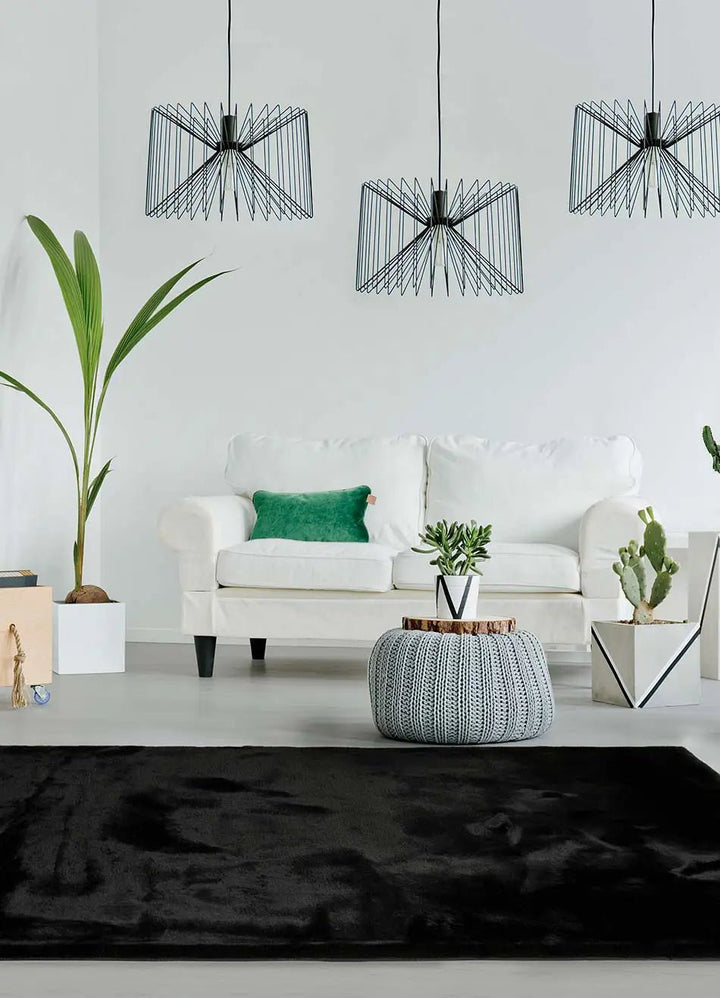 FOX PLAIN SHAGGY RUG IN BLACK