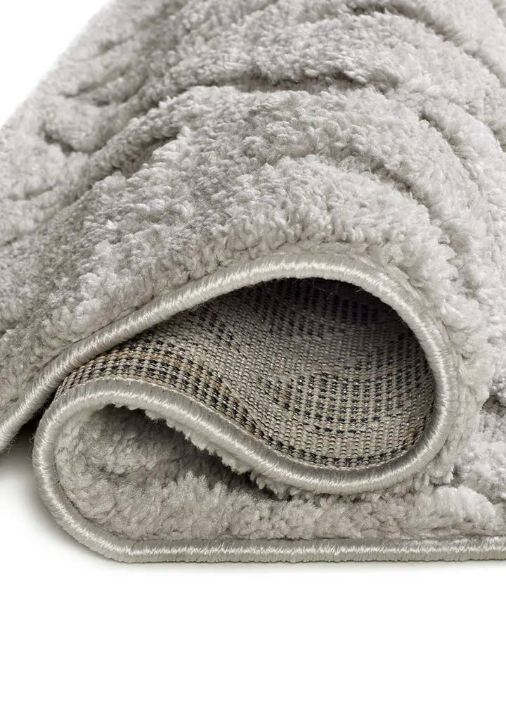 ALFOMBRA JUNO 111 DE ESTILO ESCANDINAVO CON RELIEVE EN COLOR GRIS - Alfombras - El Workshop-120 x 64 x 1.8 cm