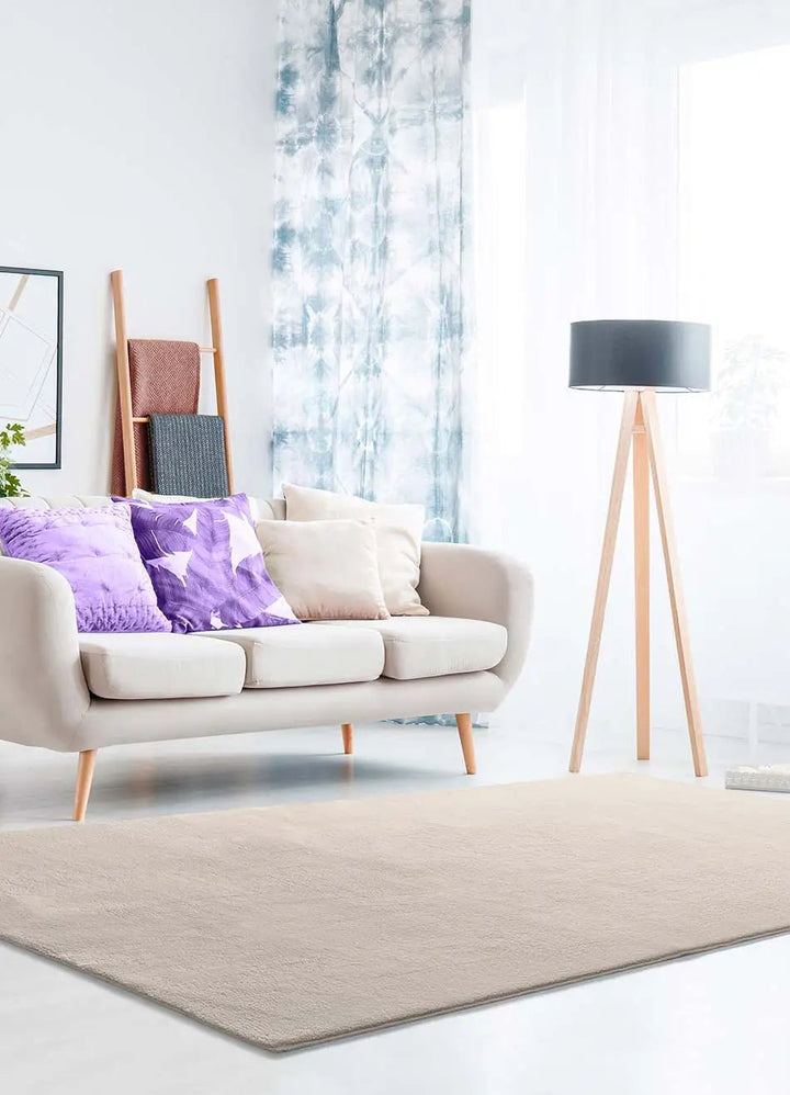 LOFT SOLID MINIMALIST STYLE RUG IN WHITE