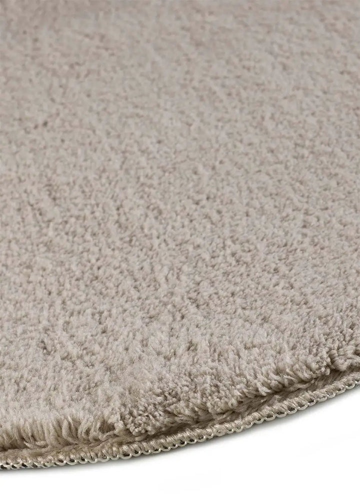 ALFOMBRA MELLOW LISO DE ESTILO MINIMALISTA EN COLOR PIEDRA - Alfombras - El Workshop-170 x 120 x 1.9 cm