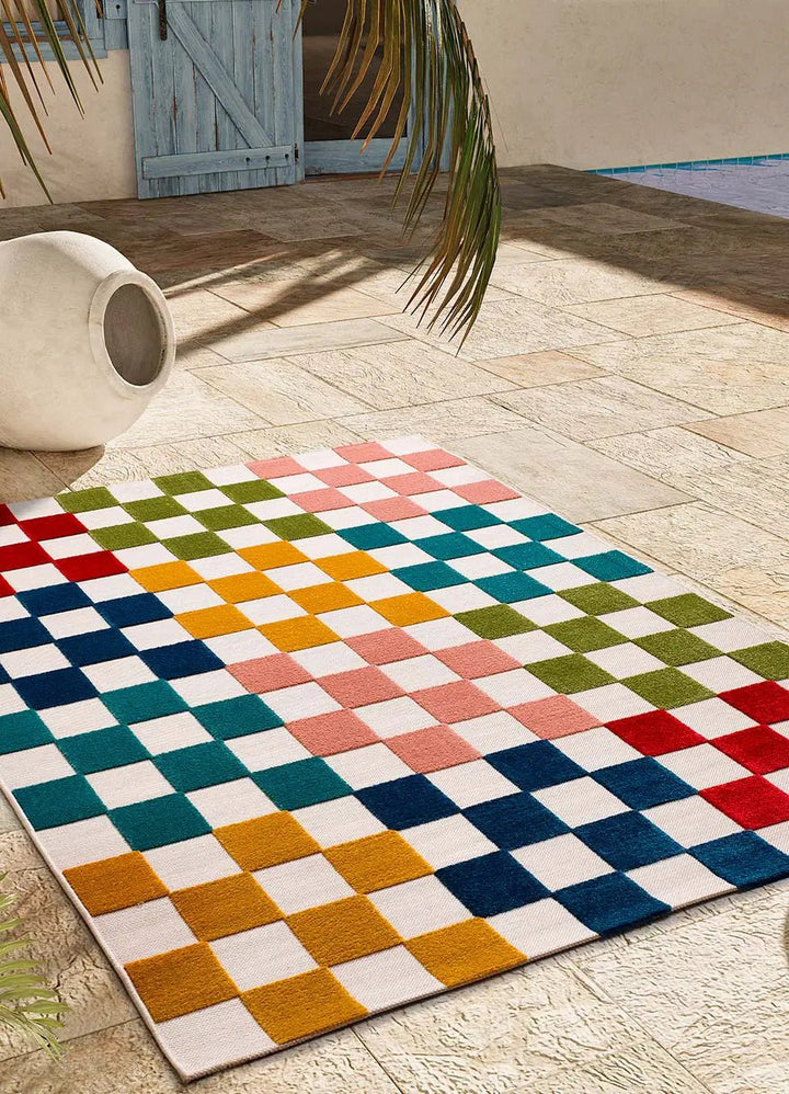 ALFOMBRA MILA 23516 DE ESTILO GEOMÉTRICO CON RELIEVE EN MULTICOLOR