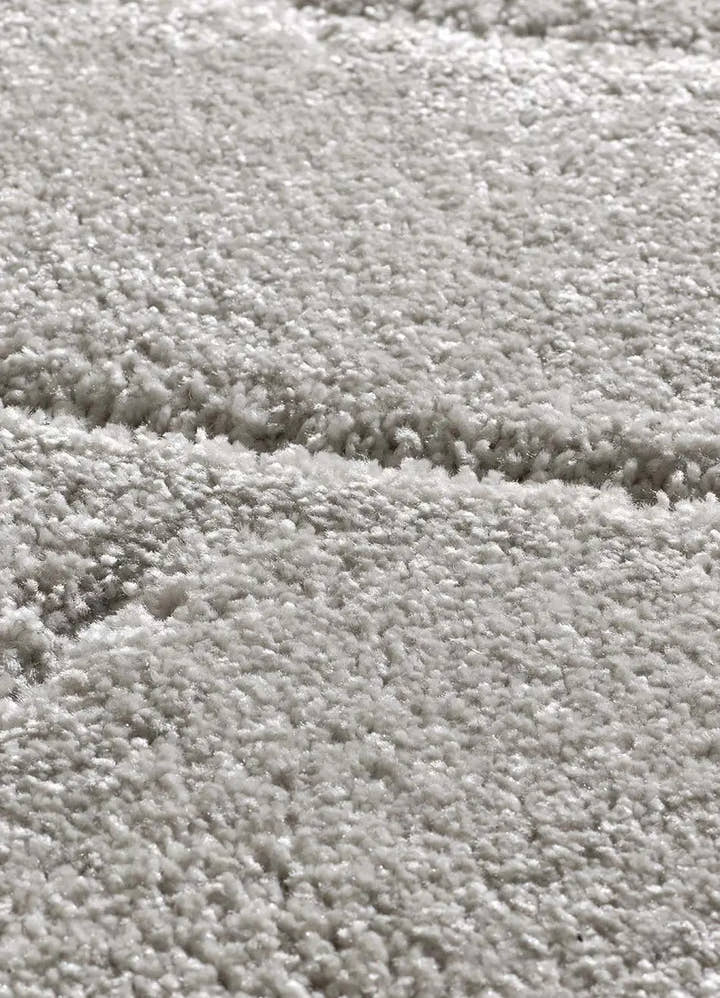 ALFOMBRA MOLIER 8786 DE ESTILO SHAGGY EN COLOR PLATA - Alfombras - El Workshop-120 x 60 x 2.5 cm