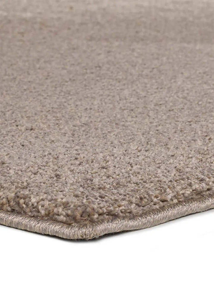 ALFOMBRA MONTANA LISO DE ESTILO MINIMALISTA EN COLOR BEIGE - Alfombras - El Workshop-120 x 60 x 1.7 cm