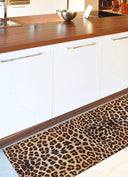 ALFOMBRA DE COCINA RICCI LEOPARDO CON ESTAMPADO ANIMAL EN COLOR AMARILLO - Alfombras - El Workshop-100 x 52 x 0.3 cm