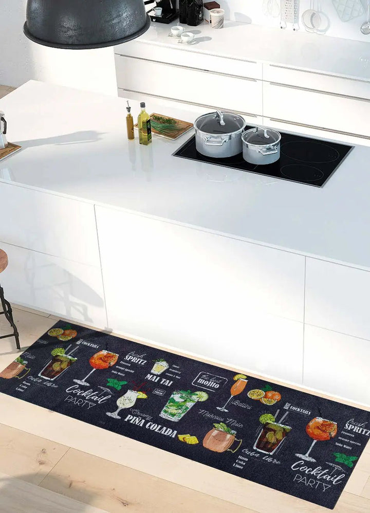 RICCI PUB KITCHEN MAT WITH MODERN PRINT IN BLACK