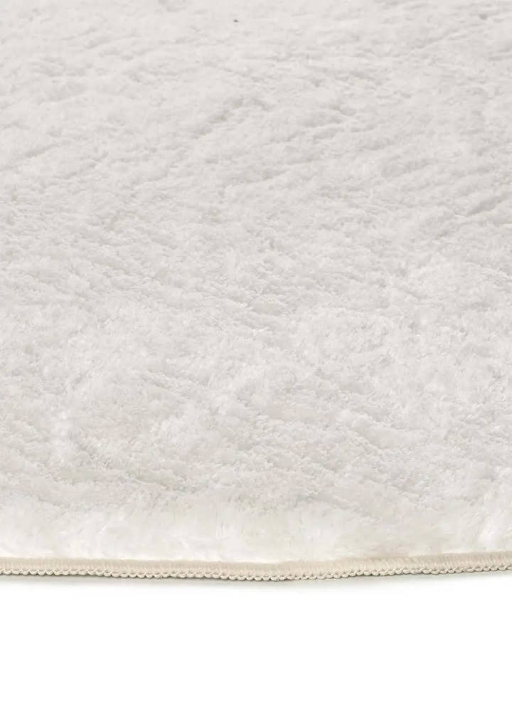 ALFOMBRA ROMA LISO DE ESTILO SHAGGY EN COLOR BLANCO - Alfombras - El Workshop-110 x 60 x 2.3 cm