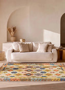 Alfombra Serak 1048 de estilo étnico en multicolor en ambiente decorado