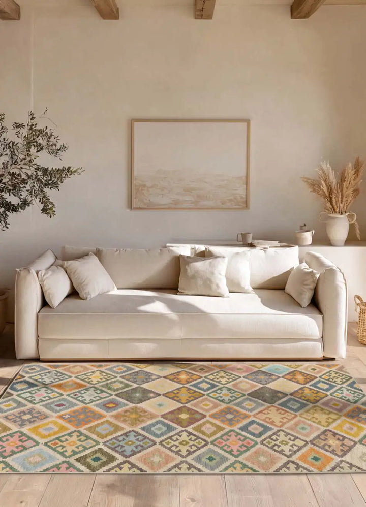 Alfombra Serak 1049 de estilo étnico en multicolor en ambiente decorado