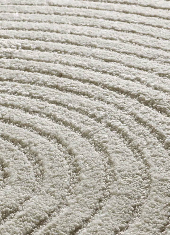 ALFOMBRA VERONA 2252 DE ESTILO GEOMÉTRICO CON RELIEVE EN COLOR CREMA - Alfombras - El Workshop-150 x 80 x 1.4 cm