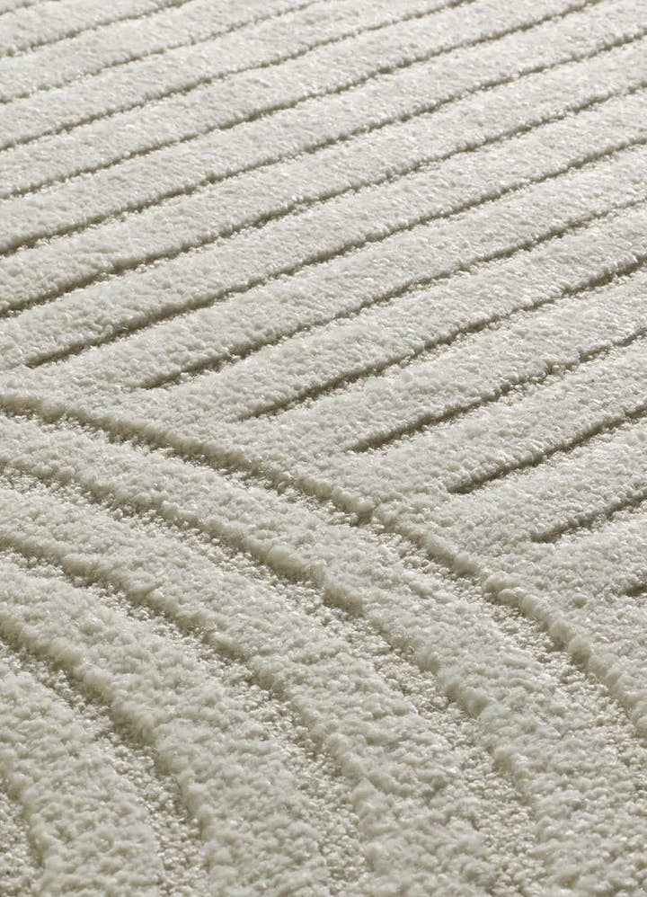 ALFOMBRA VERONA 2293 DE ESTILO GEOMÉTRICO CON RELIEVE EN COLOR CREMA - Alfombras - El Workshop-150 x 80 x 1.4 cm